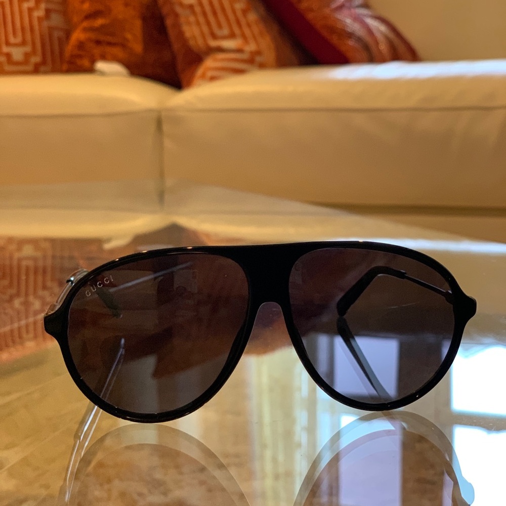 Black Gucci Aviator Sunglasses